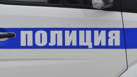 В Острогожском районе полицейские устанавливают обстоятельства съезда автомобиля с дороги